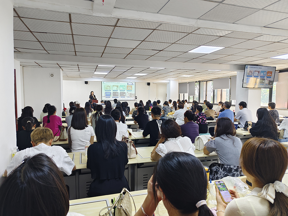 成都想学心理咨询师，哪家机构值得报？内行择校真相