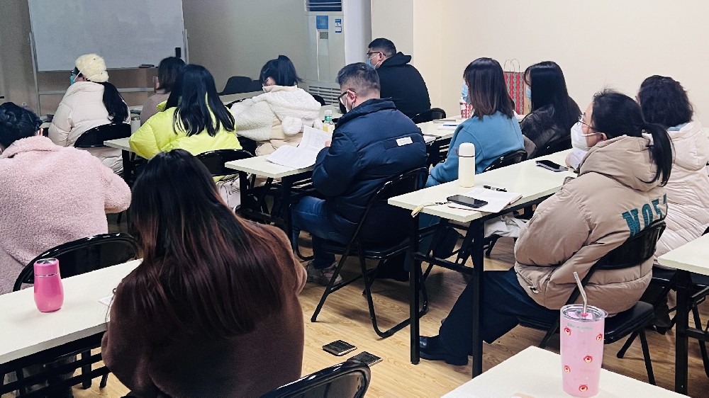 四川盟略心理学习中心，成都心理咨询师培训班：线上+线下教学
