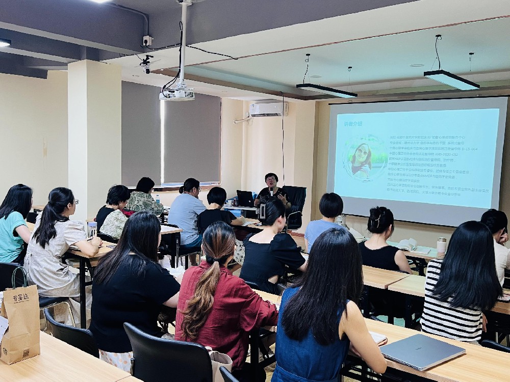 绘画心理咨询：解锁“房树人”在心理咨询中的奥秘