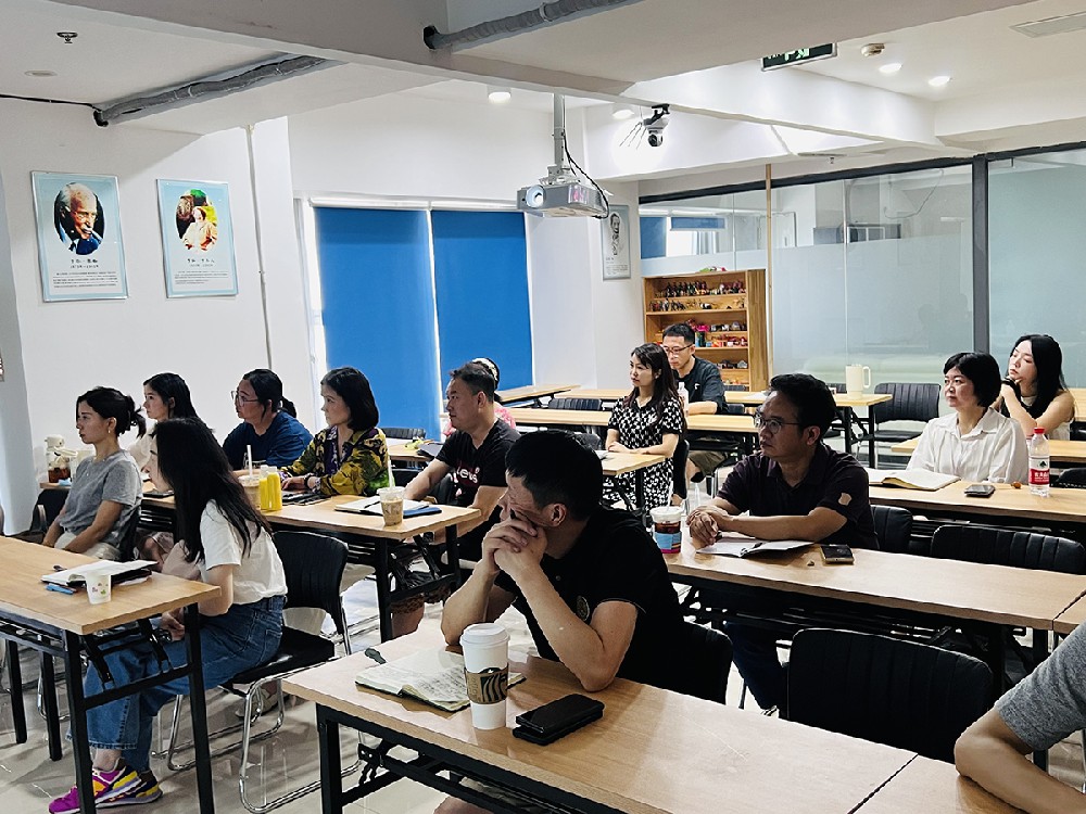 青少年心理临床工作实战训练项目开始招生了，四川盟略心理学习中心